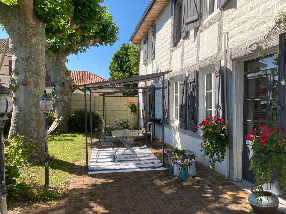 Entre Mer Et Pins Saint-Julien-en-Born Exterior photo